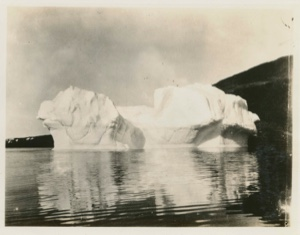 Image: Iceberg near Etah